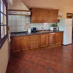 2 Bedroom Amazing In 別荘