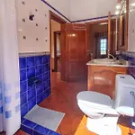 2 Bedroom Amazing In Casa vacanze Buenavista Del Norte