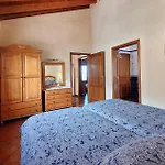 2 Bedroom Amazing In Casa vacanze *