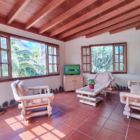 Σπίτι διακοπών 2 Bedroom Amazing In